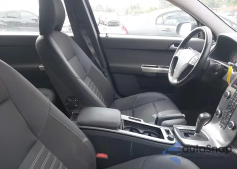 2009 Volvo S40 2.4I from USA, damaged, VIN YV1MS390492462962